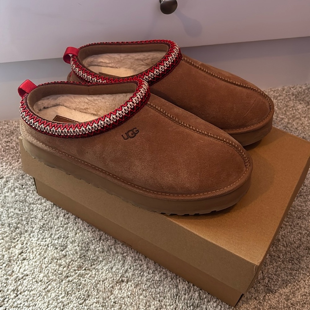 Ugg Tasmans sz: 6